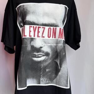 NWT 2 pac vintage t shirt brand